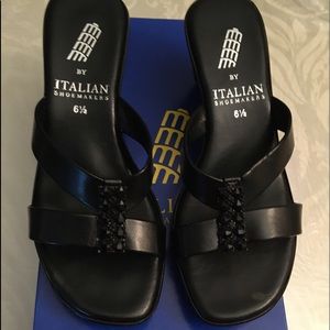 NWOT Black Italian ShoeMakers Sandals